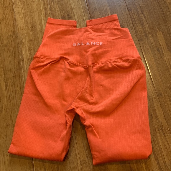 Balance Athletica leggings - Picture 5 of 13